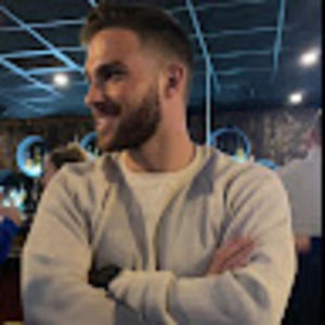 Meet your Posher, Christopher